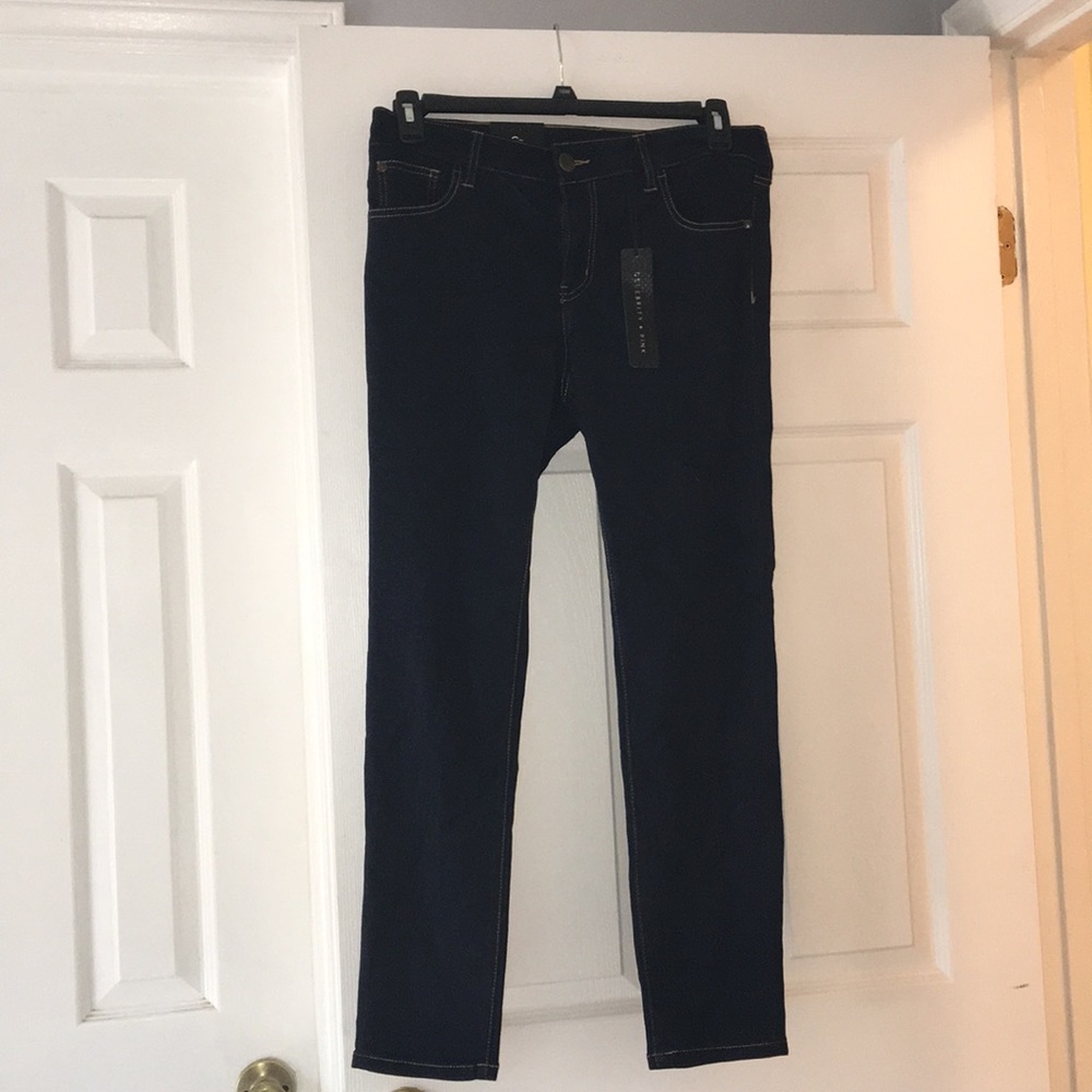 Dark wash Jeggings